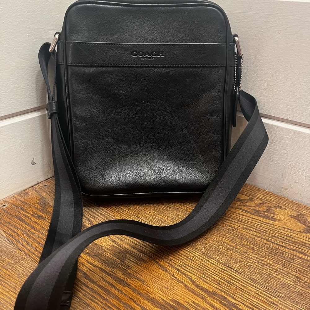 Coach Black Leather Flight crossbody Bag with Adjustable Strap
